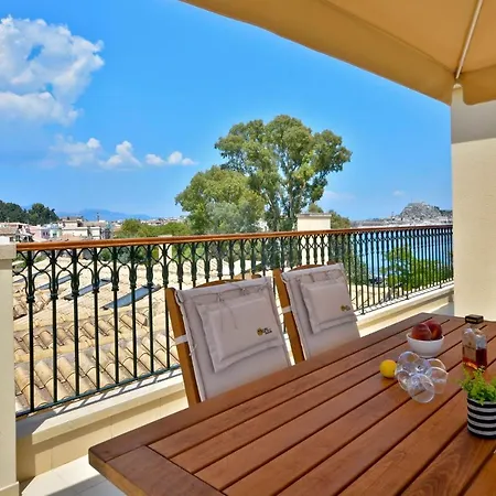 Luxury Bay View Apartment