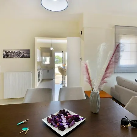 Luxury Bay View Apartment *